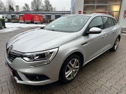 Silber Gebraucht 2017 Renault Mégane IV Experience Limousine | 8.300 € (Fairer Preis)