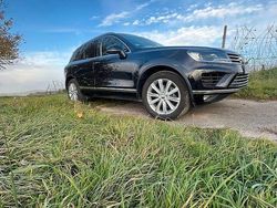 Schwarz Gebraucht 2016 VW Touareg SUV | 22.000 € (Fairer Preis)