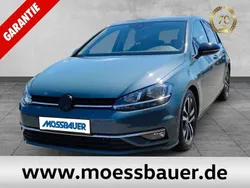 Blau Gebraucht 2019 VW Golf VII IQ Drive Limousine | 15.795 € (Fairer Preis)