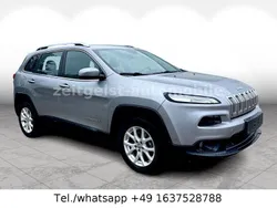Silber Gebraucht 2016 Jeep Cherokee Longitude SUV | 13.970 € (Guter Preis)