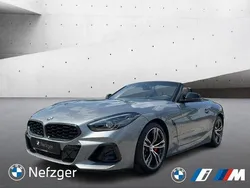 Grau Gebraucht 2024 BMW Z4 M Sport Cabrio | 56.900 € (Etwas zu teuer)