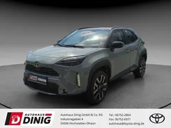 6x3)/ black (202) (grau Gebraucht 2024 Toyota Yaris Cross Edition SUV | 38.885 €