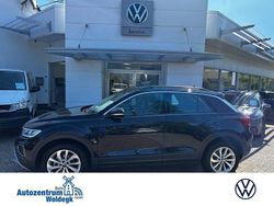 Schwarz (deep black perleffekt) Gebraucht 2024 VW T-Roc Life SUV | 26.500 € (Etwas zu teuer)