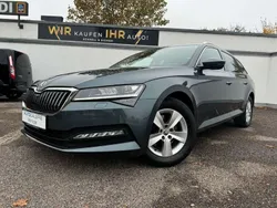 Quarzgrau metallic Gebraucht 2020 Skoda Superb Kombi | 27.899 € (Fairer Preis)