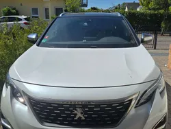 Weiß Gebraucht 2018 Peugeot 5008 GT Van / Kleinbus | 22.999 € (Fairer Preis)