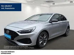 Shimmering silver / met Gebraucht 2024 Hyundai i30 Advantage Limousine | 20.450 € (Guter Preis)