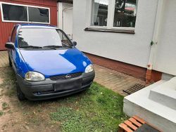 Blau Gebraucht 1998 Opel Corsa Kleinwagen | 1.390 € (Etwas zu teuer)
