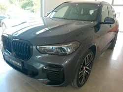 Grau Gebraucht 2022 BMW X5 M Sport SUV | 47.950 € (Etwas zu teuer)