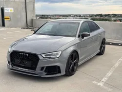Grau Gebraucht 2019 Audi RS3 Sport Kleinwagen | 38.000 € (Teuer)