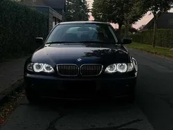 Blau Gebraucht 2004 BMW 318 Basis Limousine | 1.600 € (Superpreis)