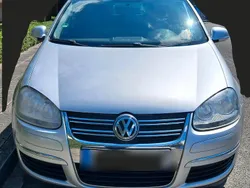Silber Gebraucht 2007 VW Golf V Kombi | 2.000 € (Fairer Preis)