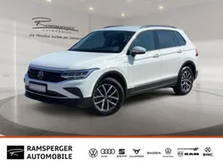 Pure white Gebraucht 2022 VW Tiguan Life SUV | 29.990 € (Etwas zu teuer)