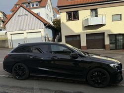 Schwarz Gebraucht 2017 Mercedes 220 Sport Kombi | 17.590 €