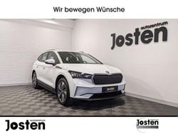Weiß moonweiss metallic metallic Gebraucht 2024 Skoda Enyaq iV Loft SUV | 29.490 € (Superpreis)