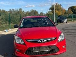 Rot Gebraucht 2010 Hyundai i30 Comfort Kombi | 1.800 € (Superpreis)