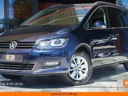 Blau Gebraucht 2015 VW Sharan Comfortline Van / Kleinbus | 15.890 € (Guter Preis)