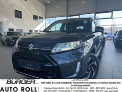 Forged metal grey metallic Gebraucht 2024 Suzuki Vitara Comfort+ SUV | 25.970 € (Superpreis)