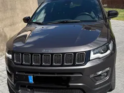 Grau Gebraucht 2020 Jeep Compass SUV | 21.290 € (Guter Preis)