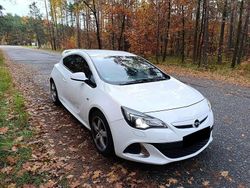 Weiß Gebraucht 2013 Opel Astra GTC OPC Coupé | 11.000 € (Teuer)
