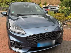 Blau Gebraucht 2022 Ford Kuga ST-Line SUV | 27.500 € (Guter Preis)