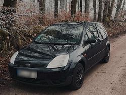Blau Gebraucht 2003 Ford Fiesta Kleinwagen | 799 € (Guter Preis)