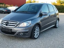 Grau Gebraucht 2010 Mercedes B180 Sport Edition Van / Kleinbus | 6.850 € (Fairer Preis)