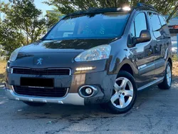 Braun Gebraucht 2013 Peugeot Partner Tepee Family Van / Kleinbus | 7.950 € (Fairer Preis)