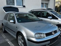 Silber Gebraucht 2000 VW Golf IV Kleinwagen | 1.350 € (Fairer Preis)
