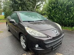 Rouge noir Gebraucht 2012 Peugeot 207 CC Active Cabrio | 3.599 € (Fairer Preis)
