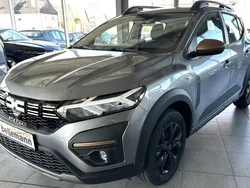 Grau Neu 2025 Dacia Sandero Extreme Kleinwagen | 19.420 € (Fairer Preis)