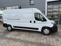 Weiß Gebraucht 2022 Opel Movano Edition Van | 31.470 € (Teuer)