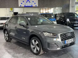 Grau Gebraucht 2018 Audi Q2 Basis SUV | 16.990 € (Guter Preis)
