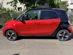 Rot Gebraucht 2021 Smart ForFour Electric Drive Kleinwagen | 10.000 € (Fairer Preis)