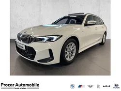 Weiß Gebraucht 2024 BMW 320 M Sport Kombi | 42.580 € (Fairer Preis)