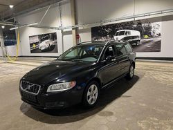 Schwarz Gebraucht 2009 Volvo V70 Momentum Kombi | 6.650 € (Etwas zu teuer)