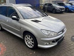 Silber Gebraucht 2005 Peugeot 206 Quiksilver Kombi | 1.990 € (Guter Preis)