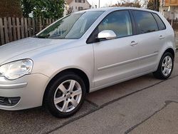Silber Gebraucht 2009 VW Polo Comfortline Kleinwagen | 5.750 € (Teuer)