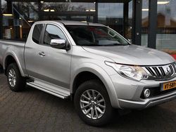 Silber Gebraucht 2016 Mitsubishi L200 Abholung | 24.194 € (Fairer Preis)
