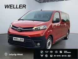 Karneolorange metallic Gebraucht 2017 Toyota Proace Verso Kombi | 23.990 € (Guter Preis)