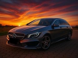 Grau Gebraucht 2015 Mercedes CLA220 Shooting Brake AMG Kombi | 16.000 € (Fairer Preis)