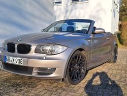 Silber Gebraucht 2008 BMW 125 Cabriolet Performance Cabrio | 10.799 € (Fairer Preis)