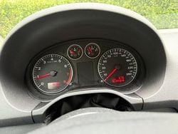 Schwarz Gebraucht 2003 Audi A3 Attraction Kleinwagen | 1.300 € (Guter Preis)