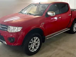Rot Gebraucht 2015 Mitsubishi L200 Diamant Edition Abholung | 18.990 € (Fairer Preis)