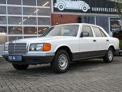 Weiß Gebraucht 1985 Mercedes 300 Limousine | 19.990 €