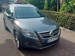 Grau Gebraucht 2010 VW Tiguan Sportline SUV | 6.799 € (Fairer Preis)