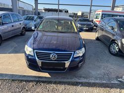Blau Gebraucht 2005 VW Passat Limousine | 3.199 €