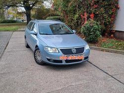 Blau Gebraucht 2006 VW Passat Kombi | 2.400 € (Fairer Preis)