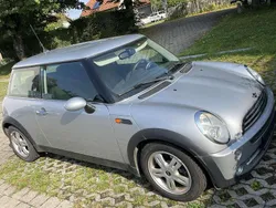 Silber Gebraucht 2006 Mini Cooper Kleinwagen | 1.800 € (Fairer Preis)