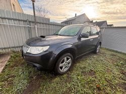 Schwarz Gebraucht 2012 Subaru Forester SUV | 1.750 € (Superpreis)
