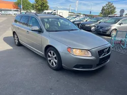 Silber Gebraucht 2010 Volvo V70 Momentum Kombi | 6.990 € (Fairer Preis)